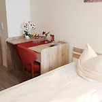 Hotel House Alpeneck 3*
