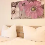 House Alpeneck Hotel