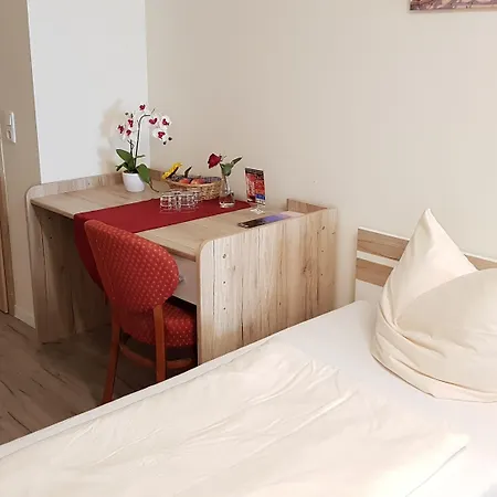 호텔 House Alpeneck 3*