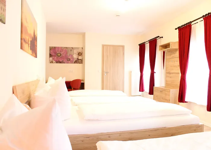 House Alpeneck Hotel 3*