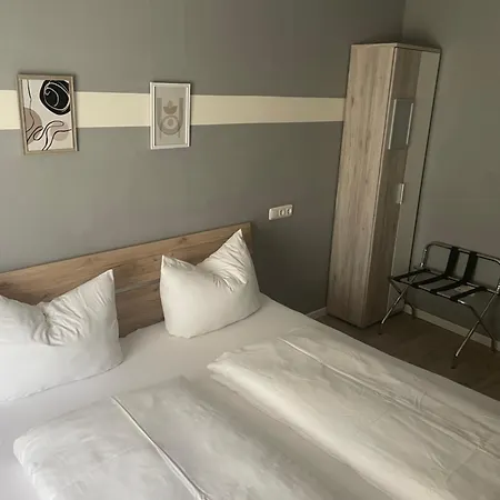 Hotel House Alpeneck 3*