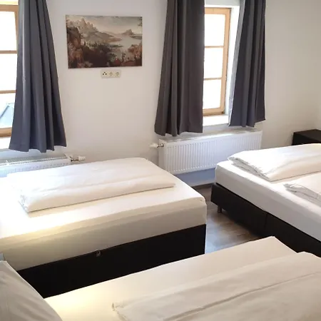 Szálloda House Alpeneck 3*