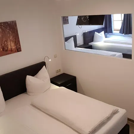 House Alpeneck Szálloda 3*