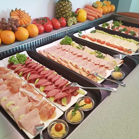 Szálloda House Alpeneck 3*