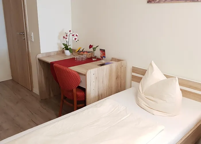 Hotel House Alpeneck 3*