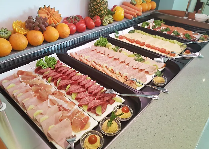 Hotel House Alpeneck 3*